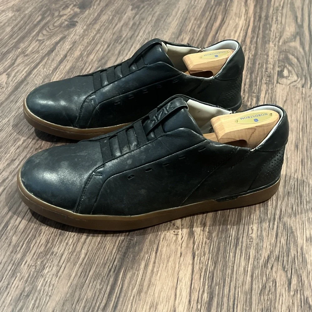 Kizik New York Hands Free Leather Sneaker EUC Men size 11.5 READ